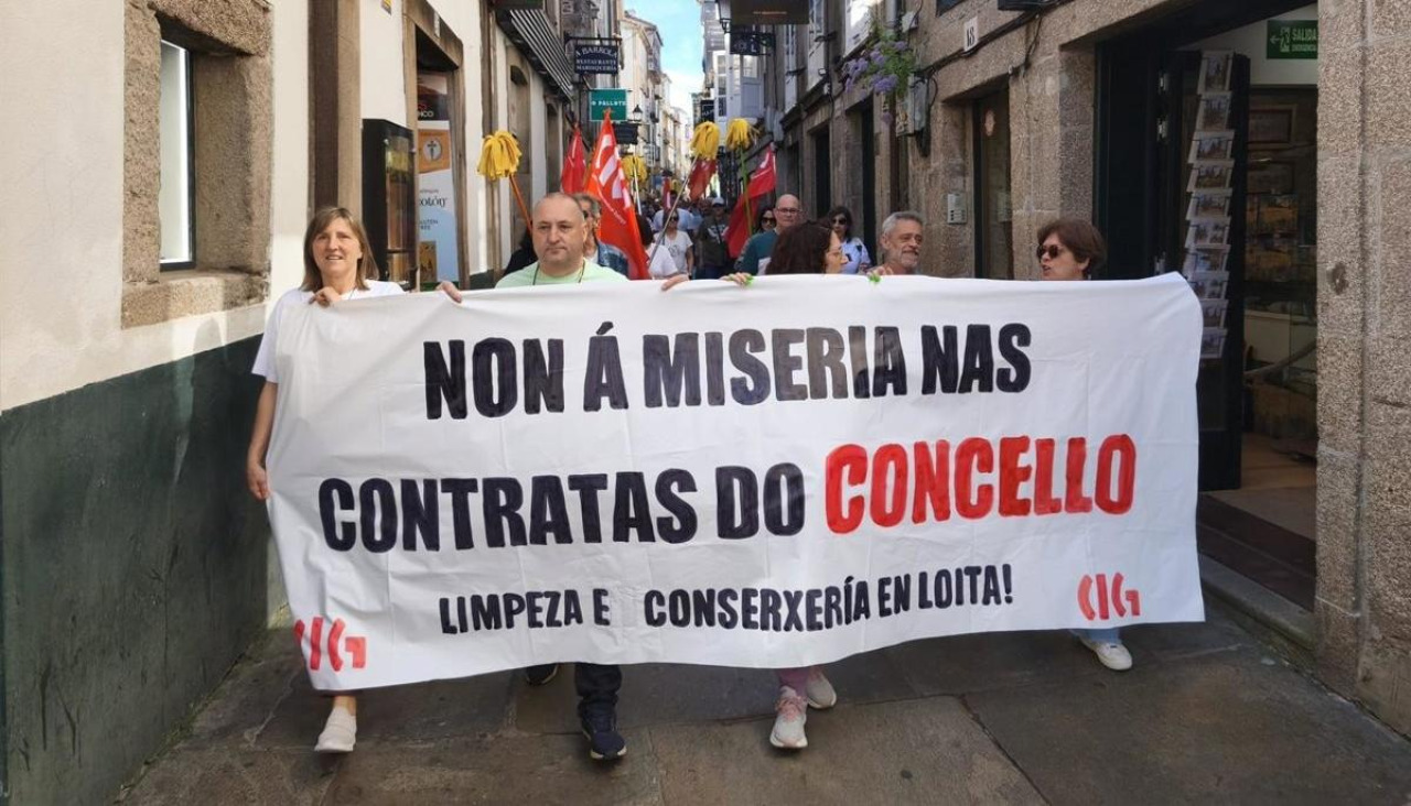 La huelga convocada por la CIG afecta al personal de limpieza y conserjería de los colegios públicos de infantil y primaria de Santiago durante los días 1 y 2 de junio