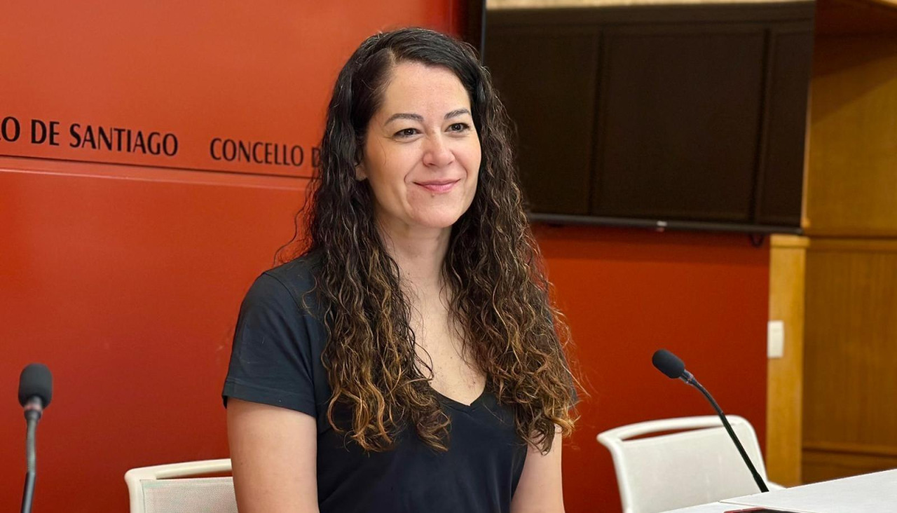 La concejala de Derechos y Servicios Sociales, María Rozas, presentó las novedades de la convocatoria de becas de comedor