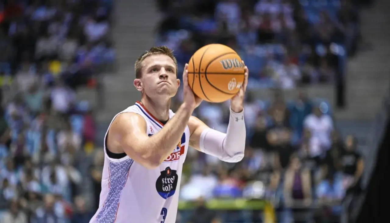Brad Davison