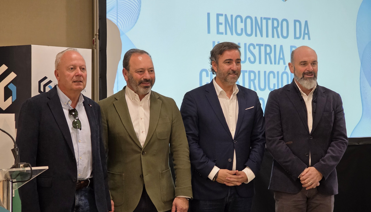 Foto de familia do equipo directivo da organizacion