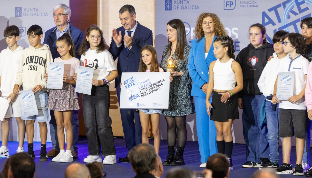Entrega de premios atrevete a ter unha idea y eduemprende idea