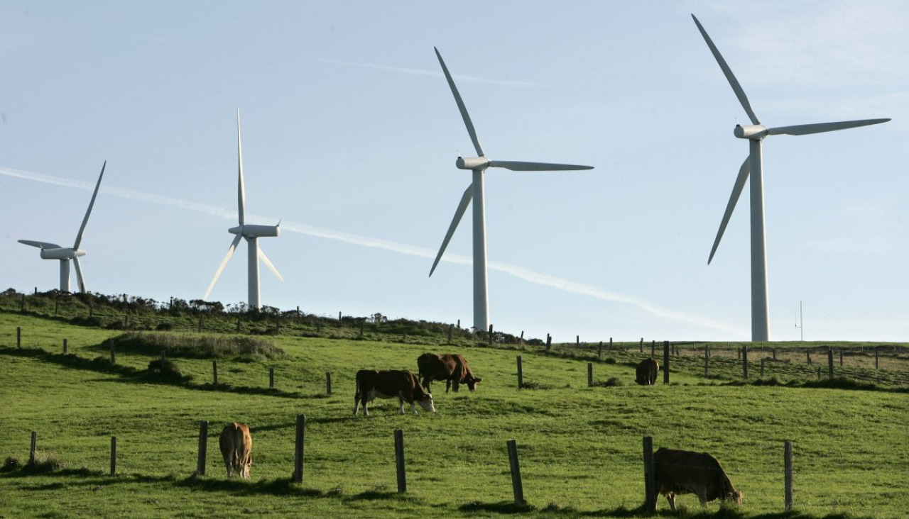 O obxectivo é que proxectos como os eólicos deixen beneficios sociais e económicos nas comarcas onde se instalan