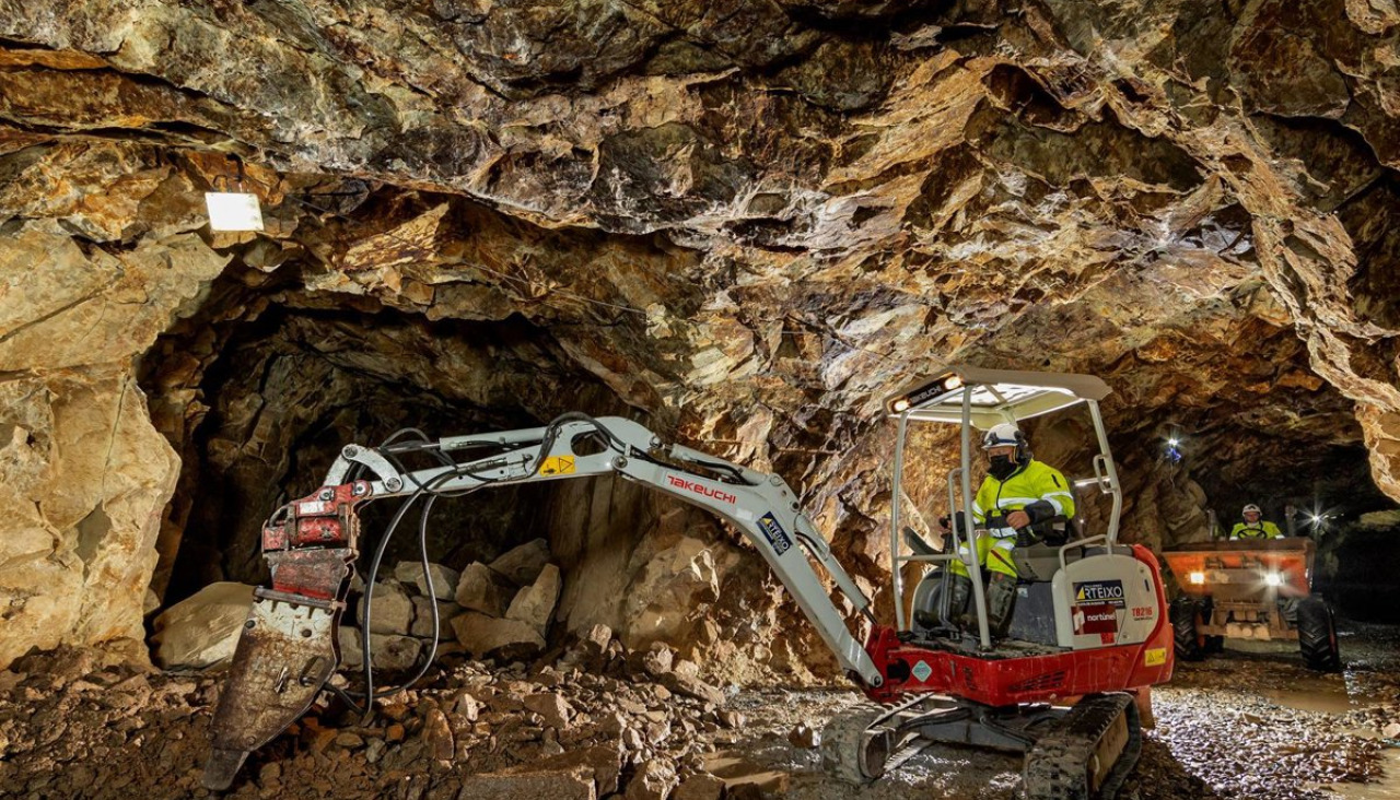 A Lei de recursos naturais establece que actividades como a mineira deixen un impacto social e económico positivo nas áreas onde se instalan