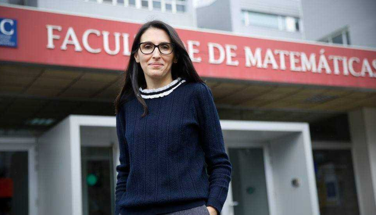 Rosa Crujeiras Casais