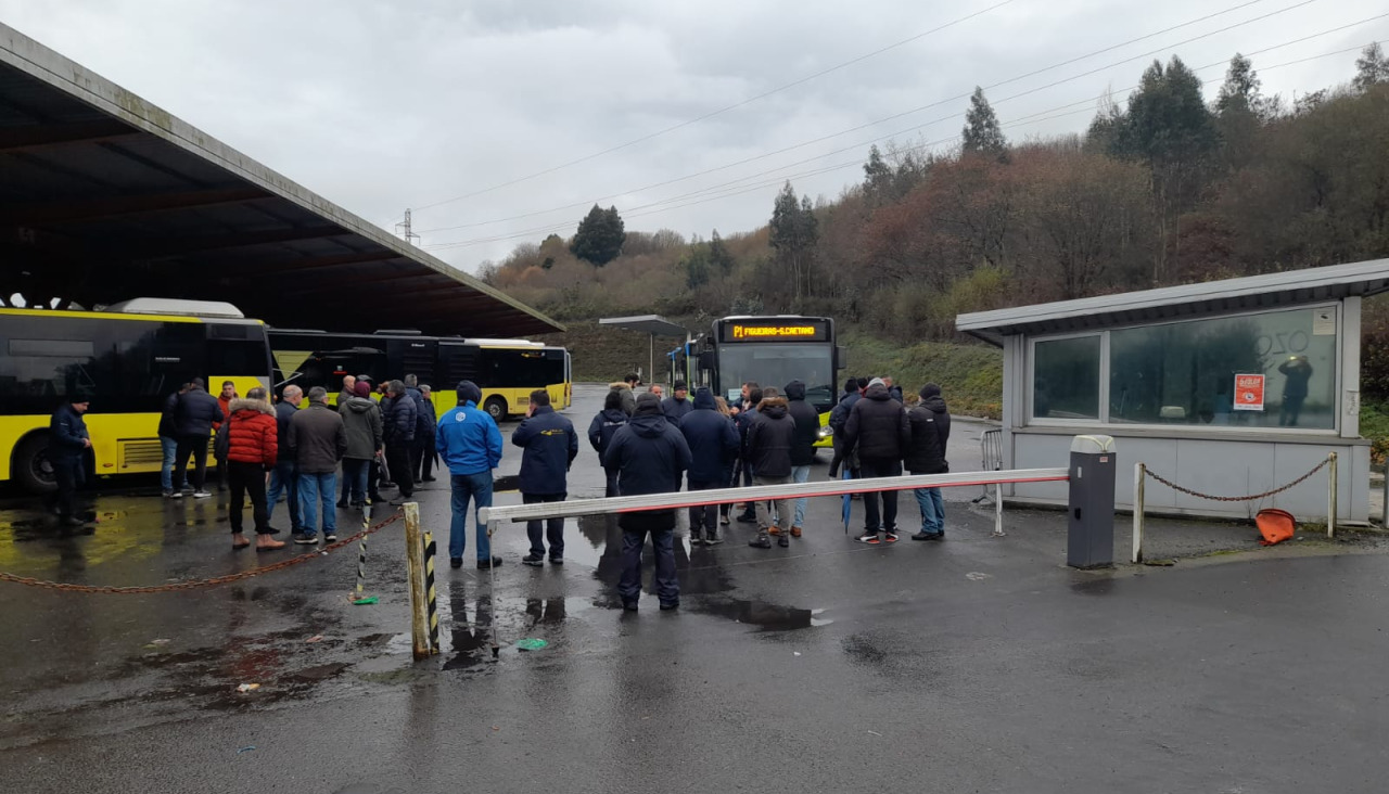 Imagen de archivo de la huelga de autobuses del pasado 12 de diciembre en Santiago