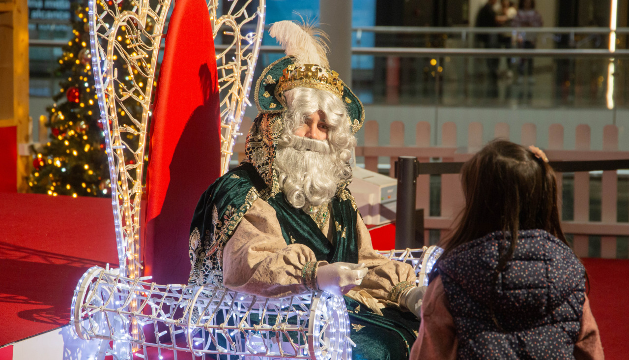 Melchor, Gaspar y Baltasar estarán en el centro comercial del 2 al 4 de enero, de 17.00 a 19.00 horas, para recibir las cartas de los más pequeños