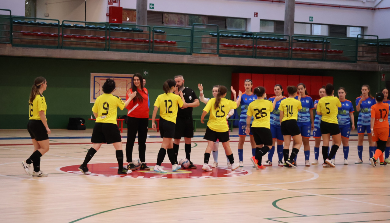 Imagen de archivo del equipo senior de la SD A Gaiola al comienzo de un encuentro