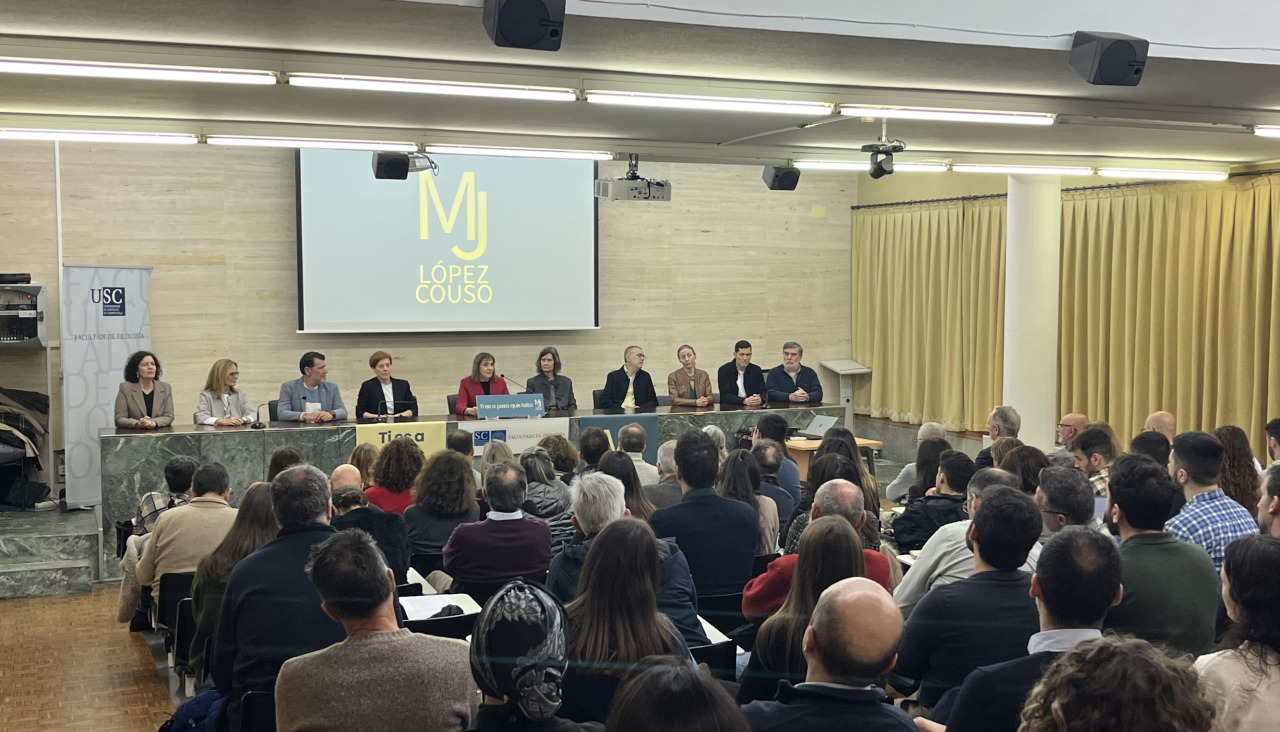 El acto tuvo lugar la mañana de este miércoles en la Facultade de Filoloxía