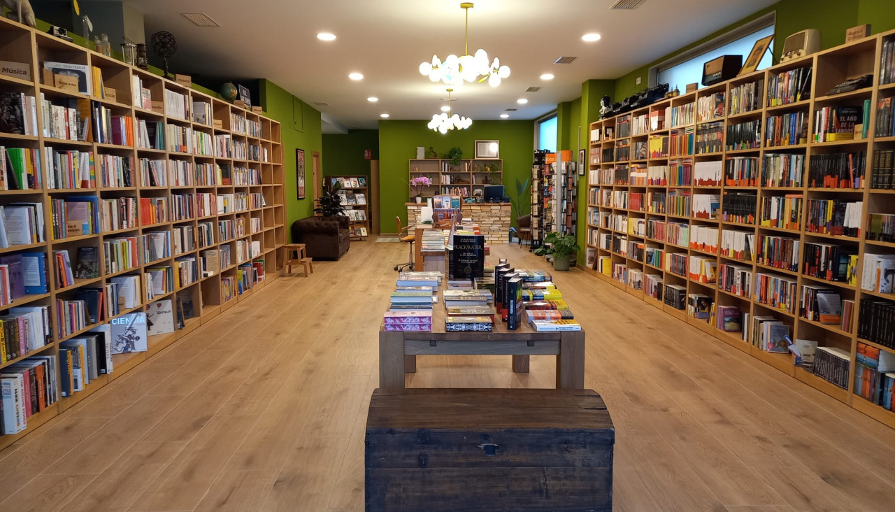 Interior de la librería Bandini