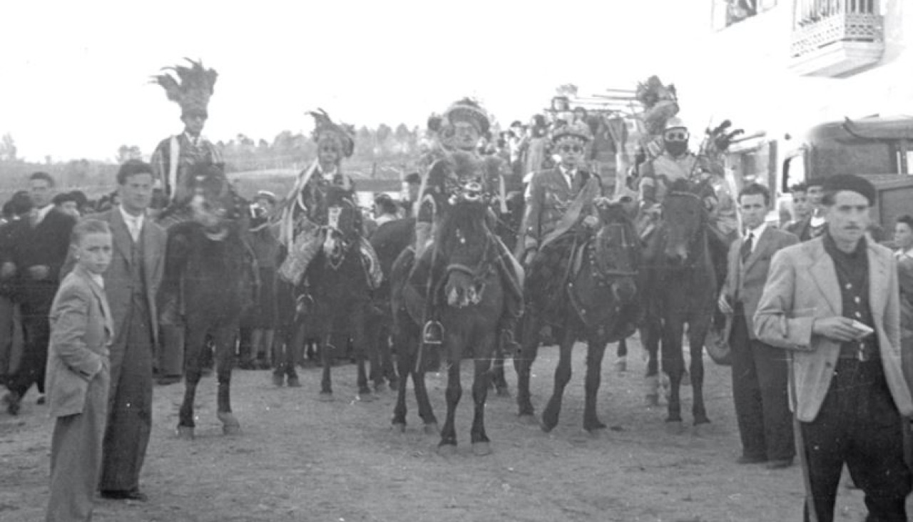 Uno de los primeros Entroidos documentados en Boqueixón, en 1948 
