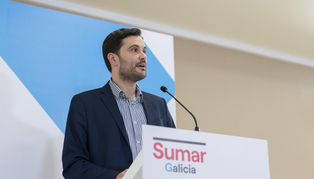 O secretario xeral de Movemento Sumar Galicia, Paulo Carlos López, nun mitin do seu partido