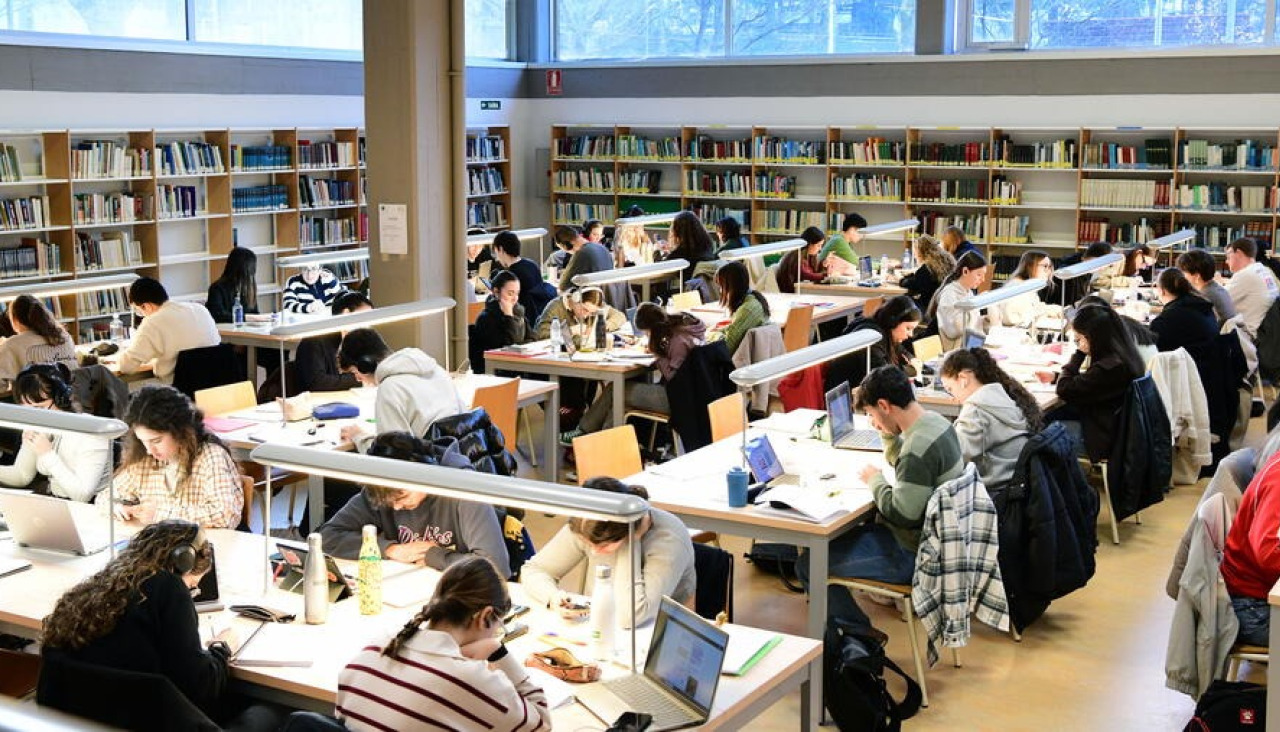 Desde a Concepción Arenal ata a Facultade de Historia, quince bibliotecas do Campus de Santiago participan nesta iniciativa