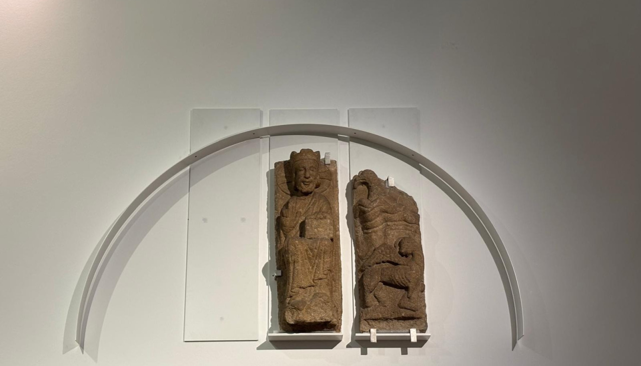As esculturas volven a Galicia pouco tempo despois de que foran recuperadas as estatuas do Mestre Mateo tras un proceso xudicial