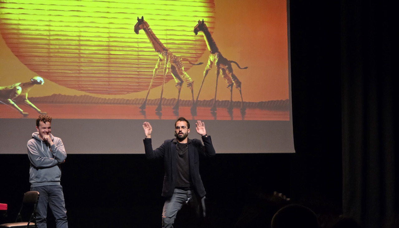Abián Díaz convirtió al público del Auditorio Abanca en figurantes improvisados de El Rey León