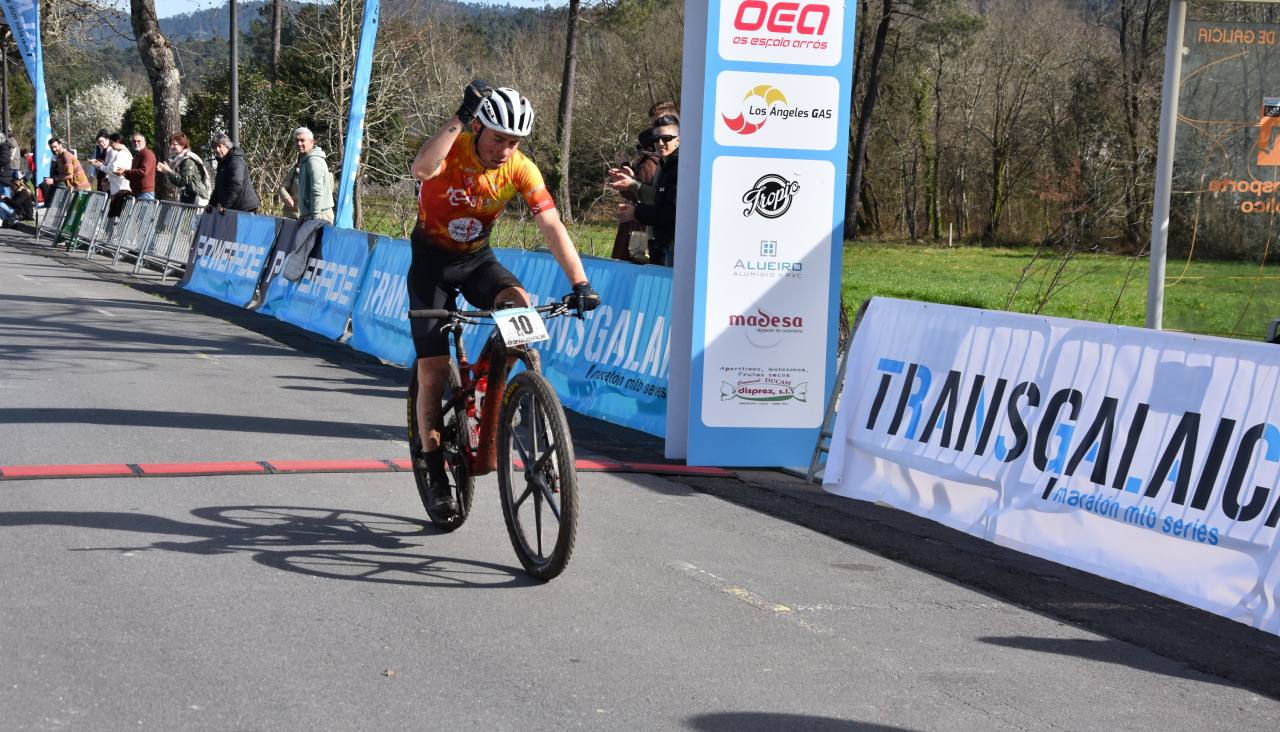 El vencedor masculino, Ángel Maneiro Rodríguez