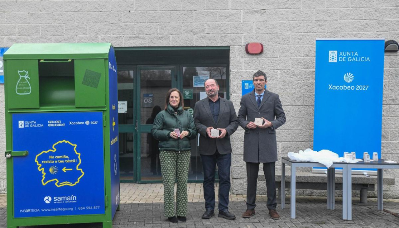Presentación del proyecto de reciclaje textil en el albergue de Monte do Gozo, en Santiago de Compostela