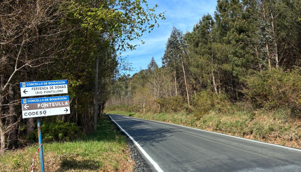 Tramo de la carretera entre Engas y Donas tras las obras de aglomerado