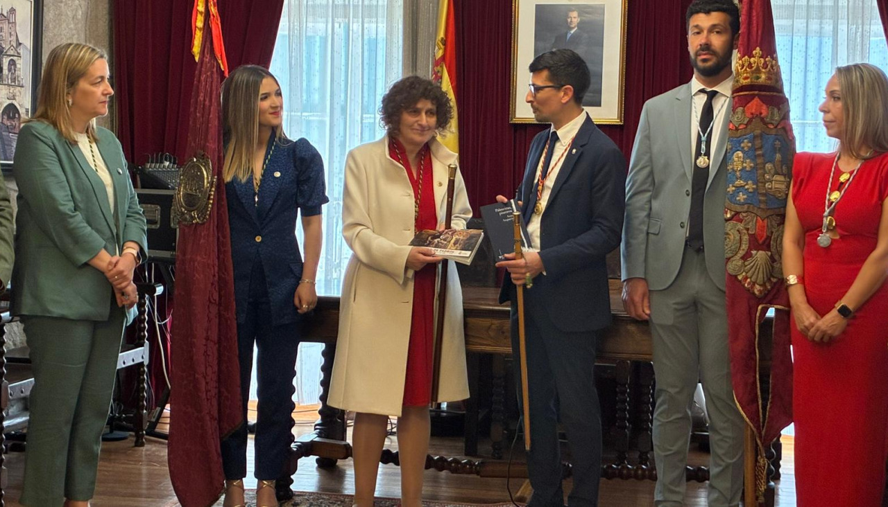 Representantes dos concellos de Santiago de Compostela e Padrón participaron no tradicional intercambio institucional e nos actos do Día de Santiago