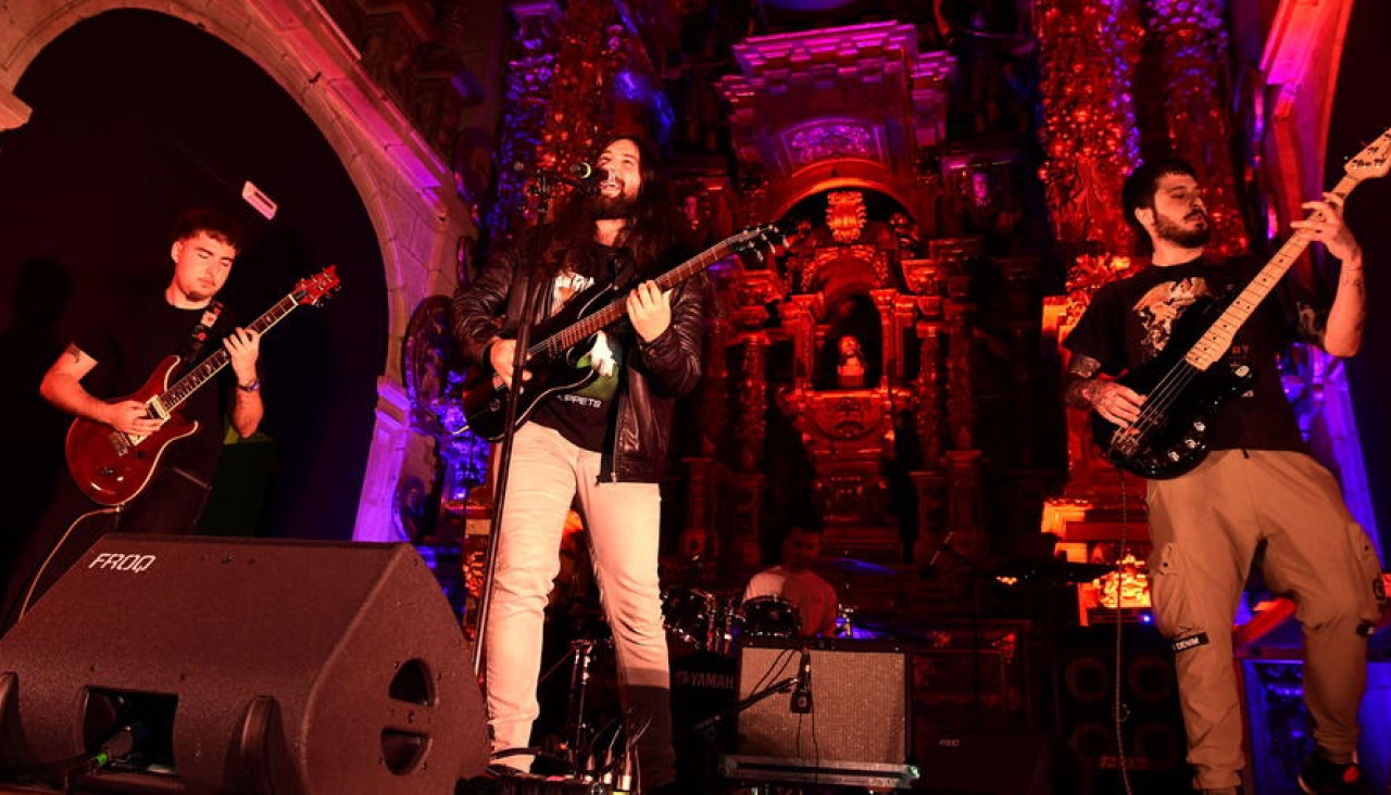 O concurso recoñeceu o talento musical da comunidade universitaria cunha gala que reuniu finalistas e membros do xurado na USC