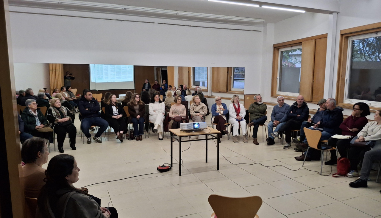 A primeira reunión da comisión de participación marca o inicio dos preparativos dunha edición que volverá contar con implicación veciñal, obradoiros de vestiario e convocatoria aberta para actividades culturais e comerciais