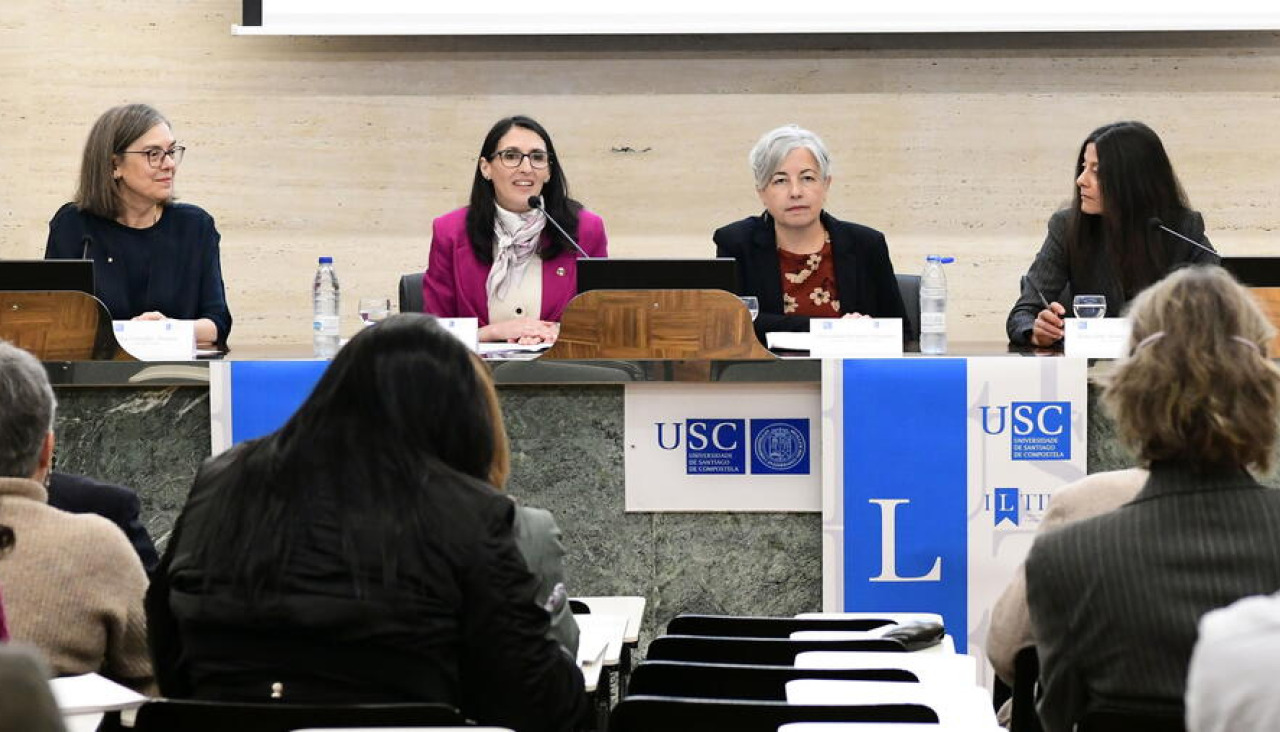 De esquerda a dereita, Elsa González, Rosa Crujeiras, Almudena Hospido e María José Alonso Veloso