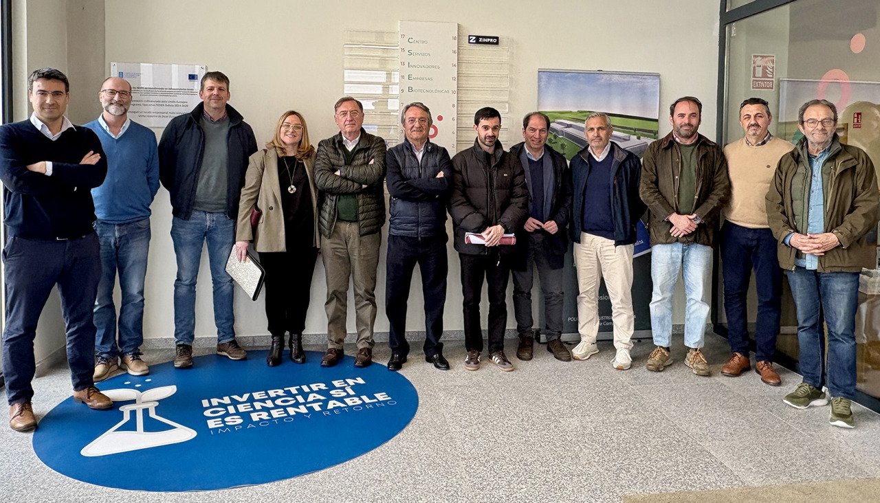 Directivos de FEGAPE durante su visita al Biopolo Sionlla