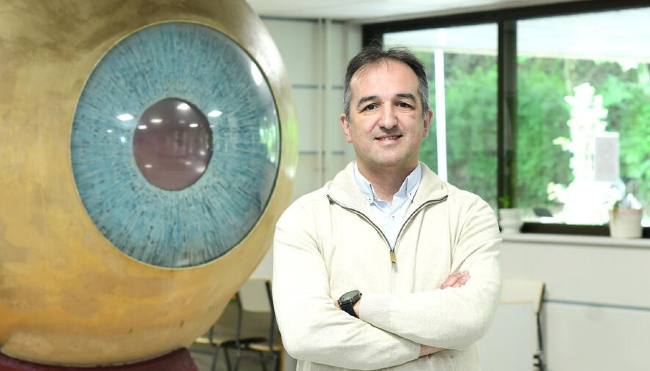 O profesor Carlos García Resúa foi elixido decano da Facultade de Óptica e Optometría nunha xunta extraordinaria na que obtivo 28 dos 35 votos emitidos