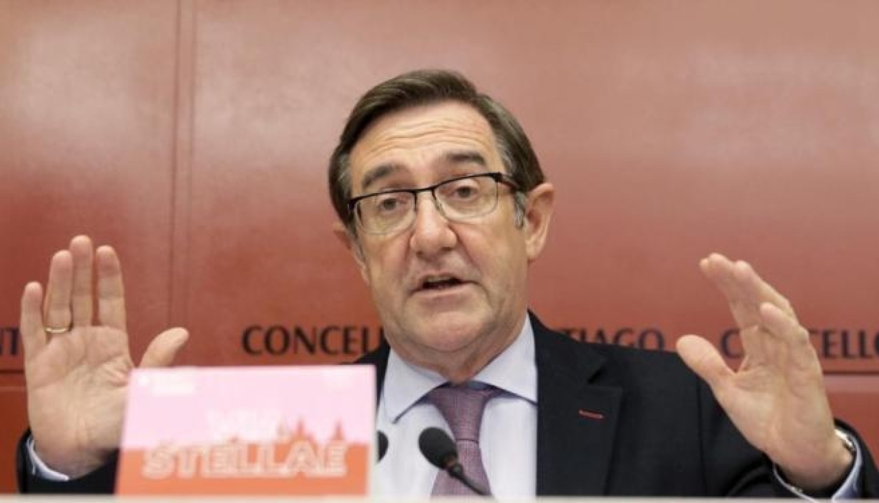 El gobierno local de Santiago acordó el pago de casi 42.000 euros correspondientes a la defensa jurídica del exregidor Ángel Currás en una de las piezas de la operación Pokémon