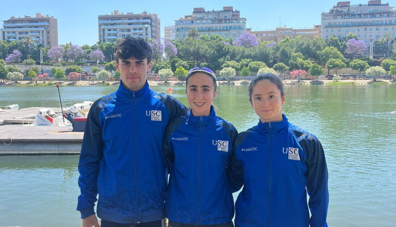 Los representes de la USC en el CEU de remo