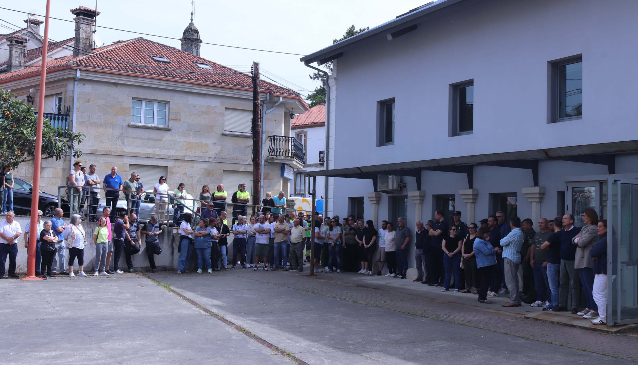 Minuto de silencio en Brión
