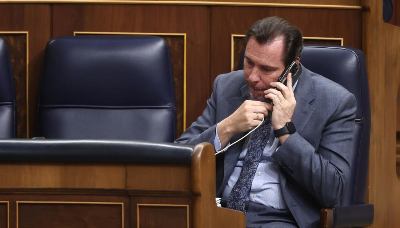 La Comisión de Transportes del Congreso ha rechazado la candidatura de Adolfo Moreno, cuestionado por su papel en la investigación del accidente del tren Alvia en Angrois (Santiago)