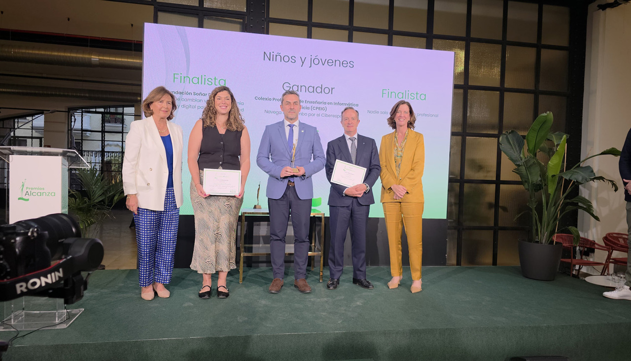 Fernando Suárez, recogió este martes en Madrid el Premio Alcanza de la Asociación Española de Banca