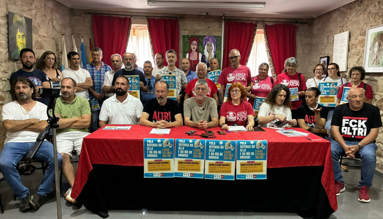 Todas las personas de las entidades que se reunieron para denunciar la situación