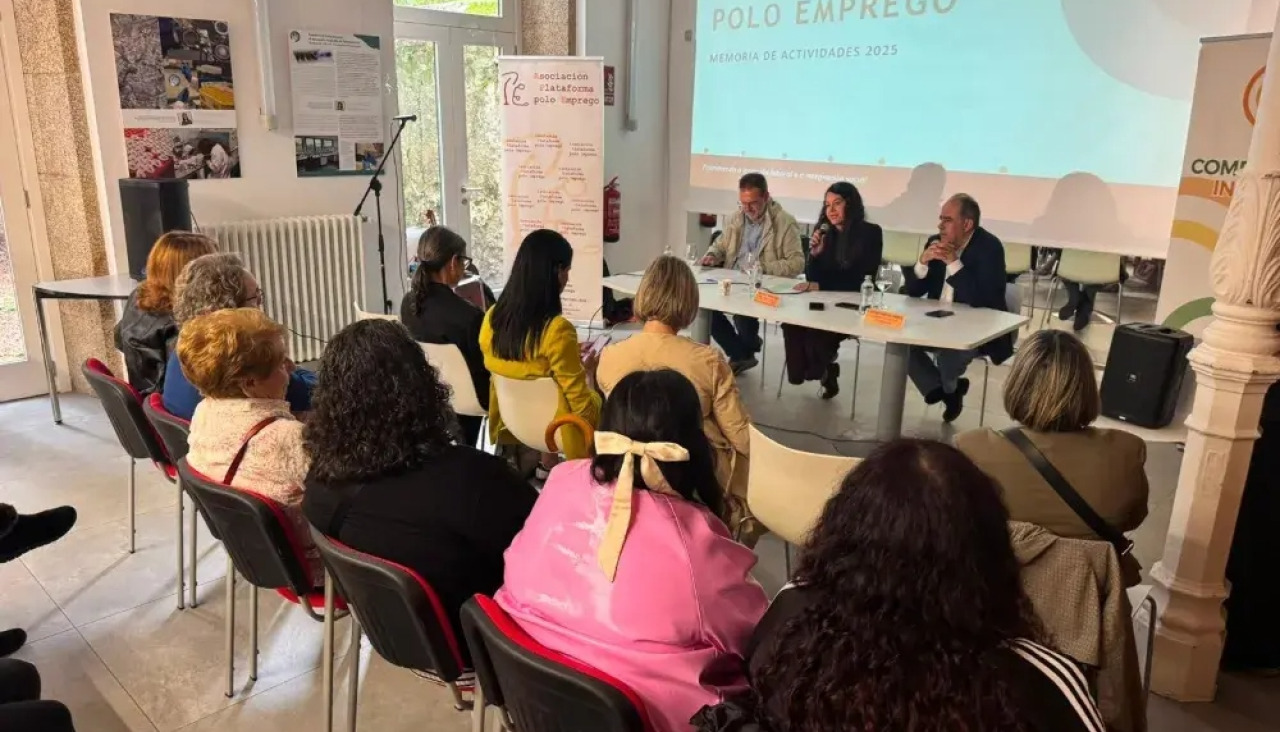 La Plataforma polo Emprego presentó su memoria anual de 2025, ejercicio en el que logró 351 inserciones laborales y prestó atención a 1.268 personas en situación de desempleo