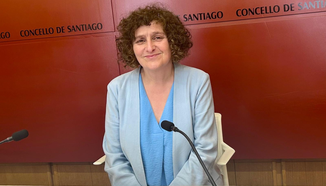 A alcaldesa de Santiago informou do envío dun requirimento formal á empresa responsable das obras de reurbanización da rúa de García Lorca debido aos atrasos no inicio dos traballos