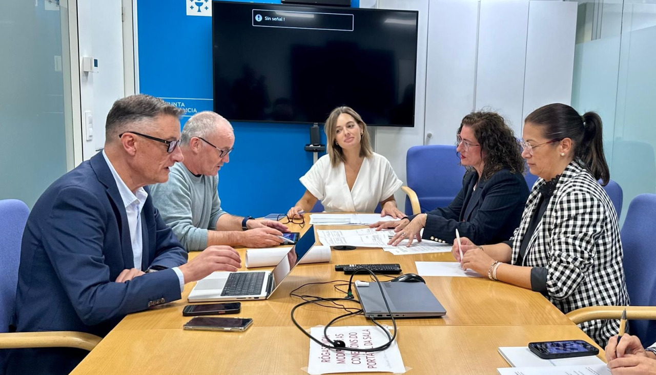 A Comisión técnica de seguimento do convenio entre a Xunta, Santiago e Teo reuniuse este xoves para analizar a cobertura de Os Tilos co transporte urbano compostelán