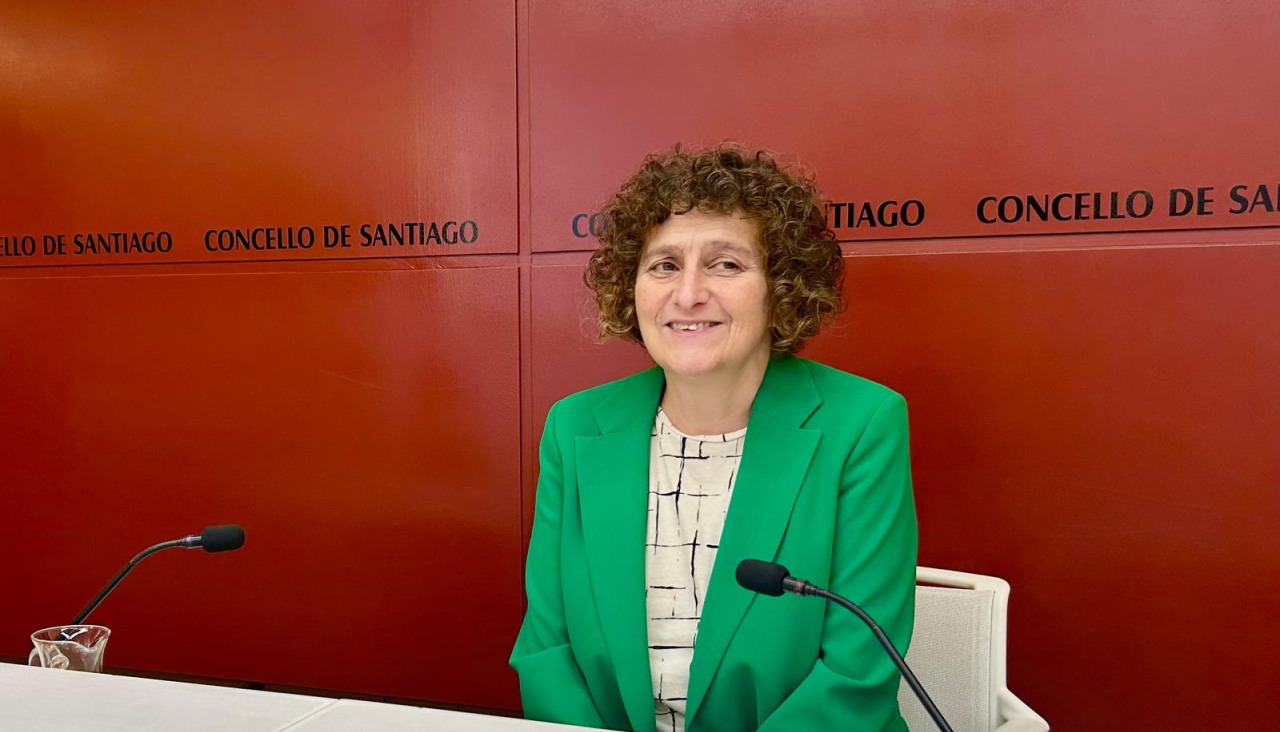 La acampada por el derecho a la vivienda continúa en la Praza do Obradoiro de Santiago, donde los jóvenes mantienen sus reivindicaciones