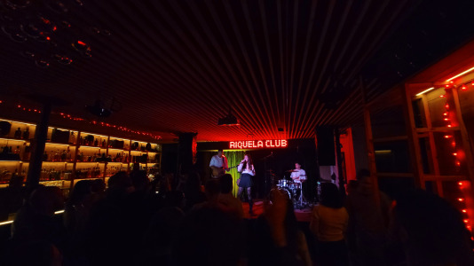 Concierto de Sabela en la sala Riquela de Santiago @ Eladio González Lois (3)