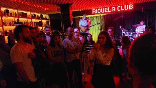 Concierto de Sabela en la sala Riquela de Santiago @ Eladio González Lois (4)