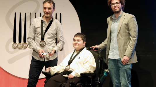 Juanma Mata y Samuel Mata, impulsores de la Andaina solidaria, premiados por su labor social vinculada al deporte y la investigación