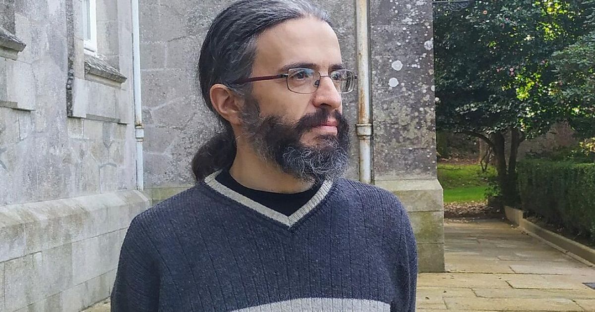 Fernando Castro Paredes presenta en Numax 'O lanzador de coitelos ...