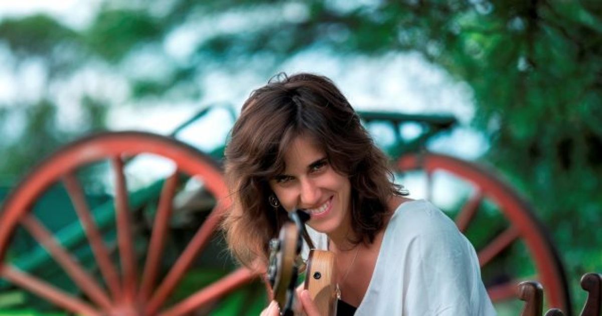 Clara Cantore inicia en Santiago una residencia artística con ...